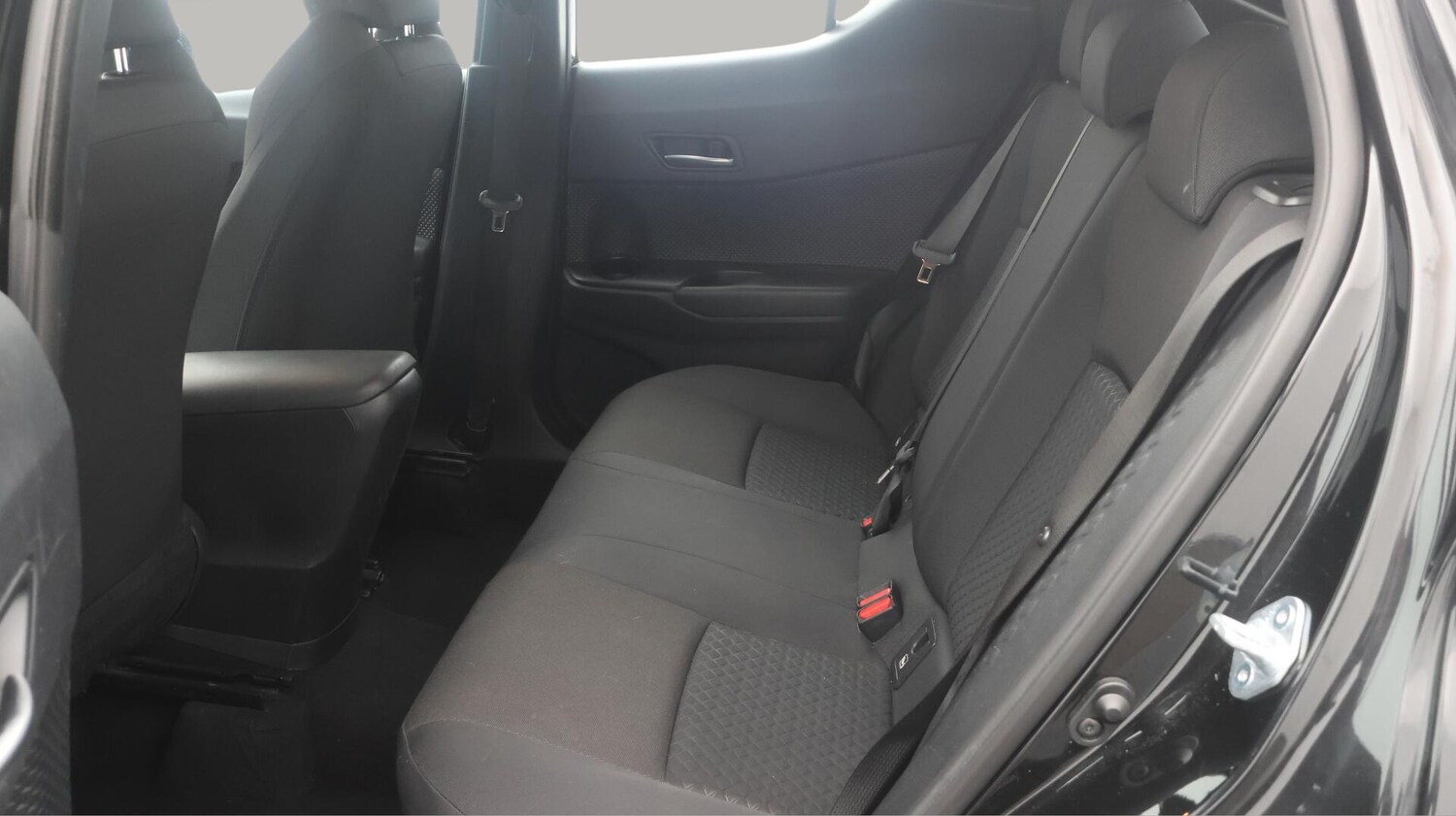 Used Toyota C-HR 2022 for sale - 76247442: Photo 17