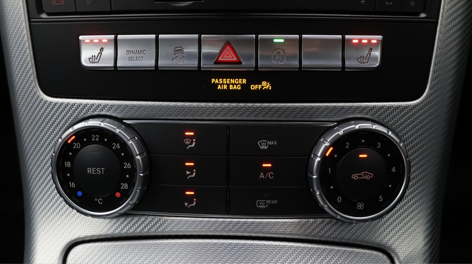 Used Mercedes-Benz SLC 2017 for sale - 76360966: Photo 13