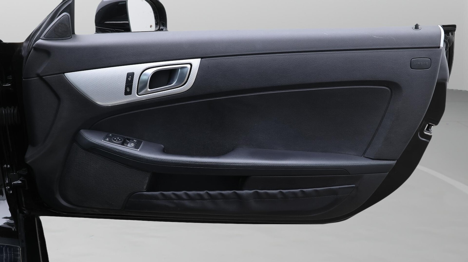 Used Mercedes-Benz SLC 2017 for sale - 76360966: Photo 16