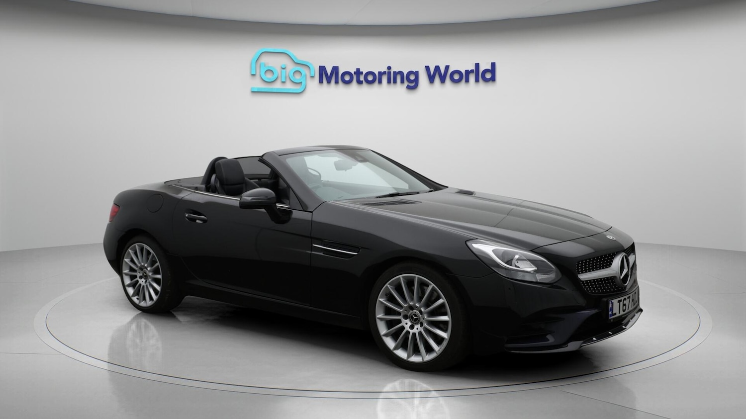 Used Mercedes-Benz SLC 2017 for sale - 76360966: Photo 2