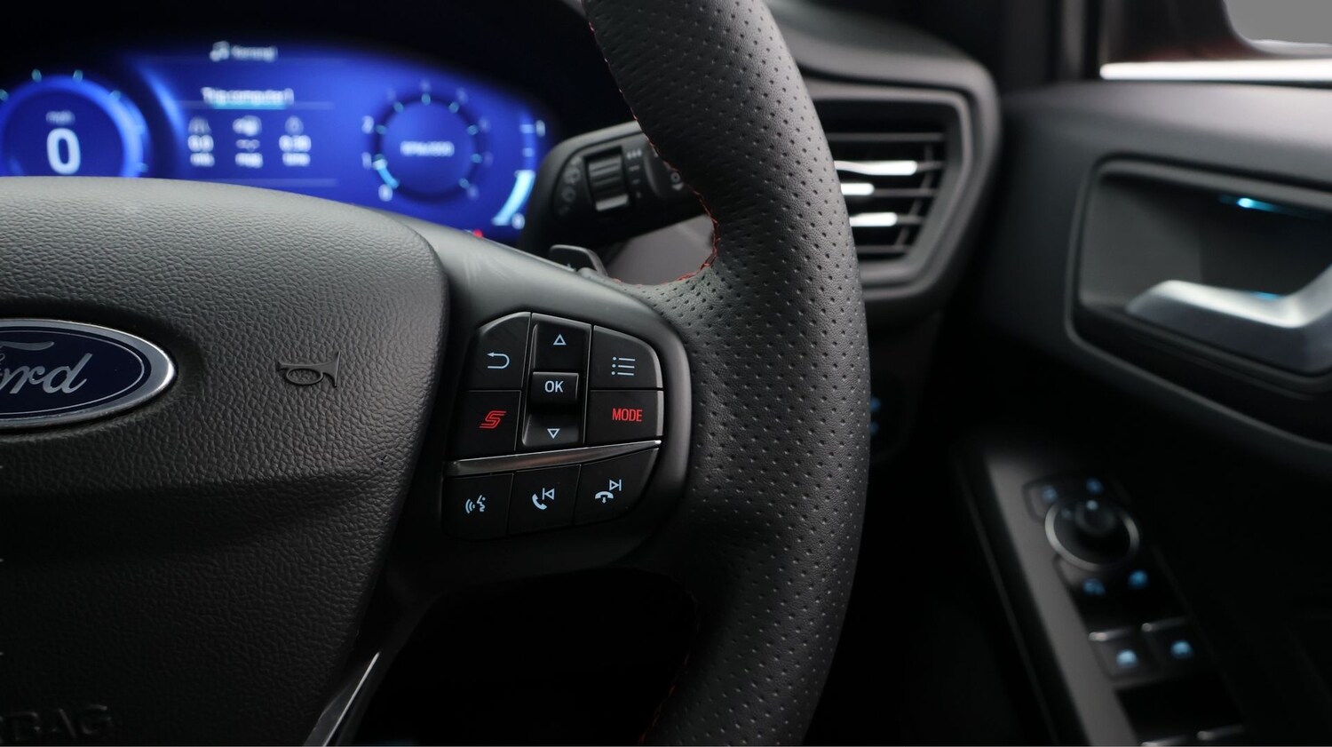 Used Ford Focus 2023 for sale - 77446910: Photo 24