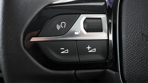 Used Peugeot 208 2024 for sale - 75658221: Photo 22