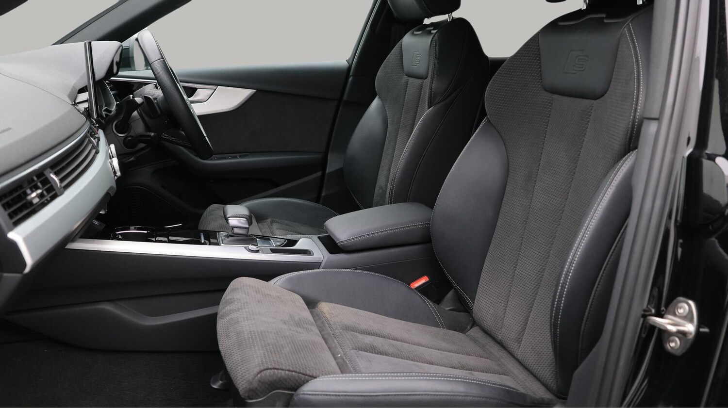 Used Audi A4 2021 for sale - 76409570: Photo 15