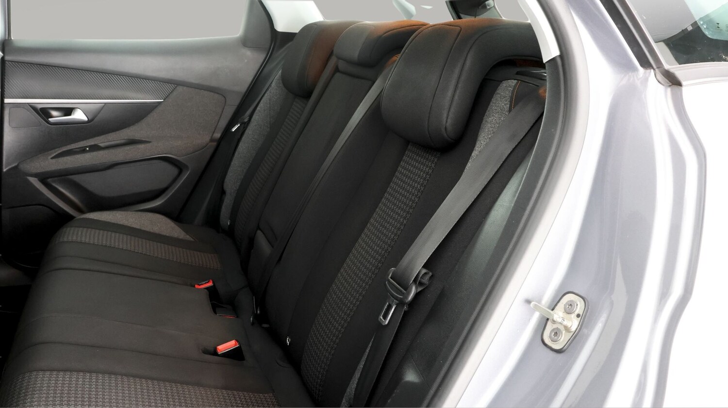 Used Peugeot 3008 2018 for sale - 77581012: Photo 15