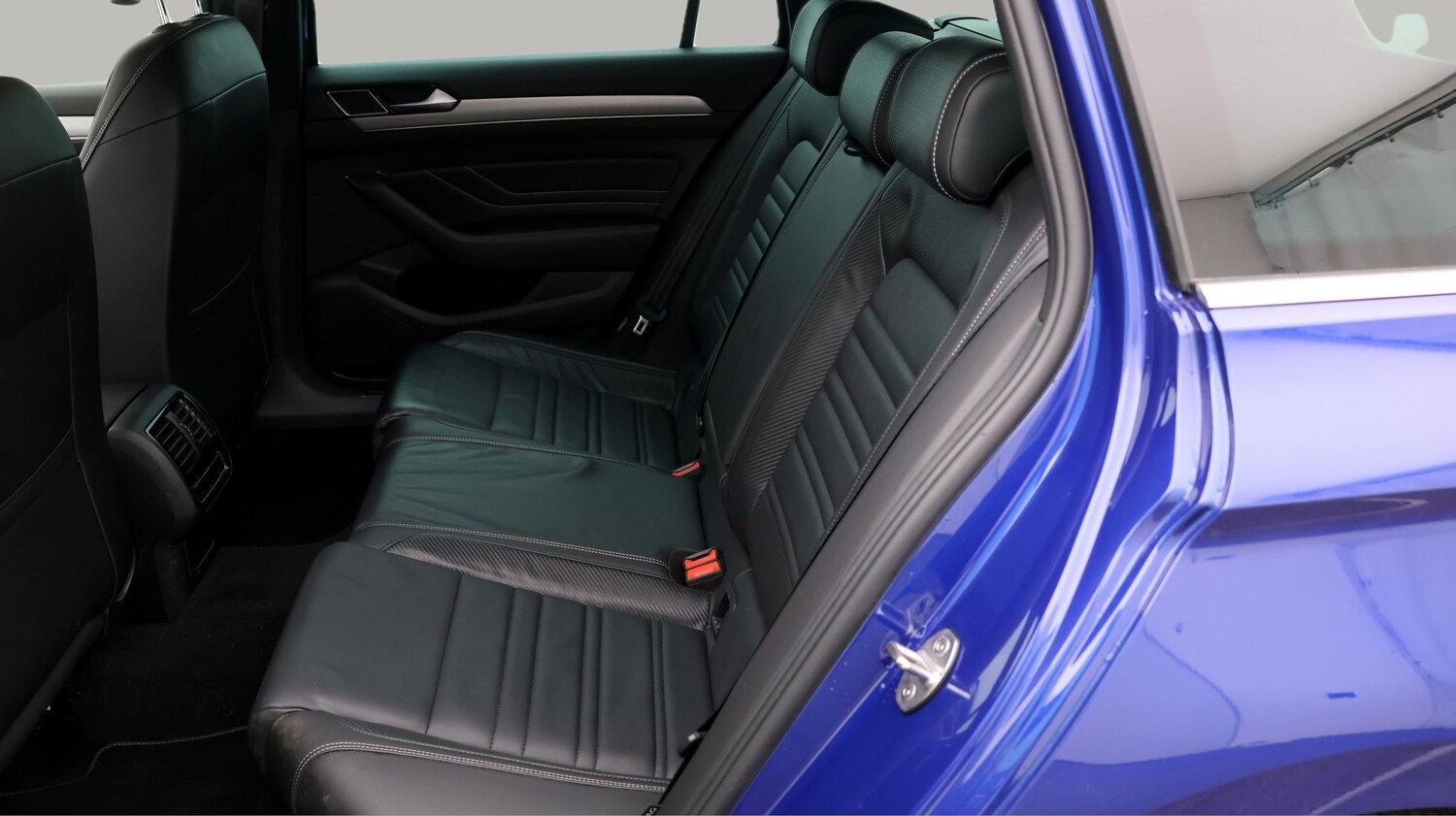 Used Volkswagen Passat 2023 for sale - 77530060: Photo 16