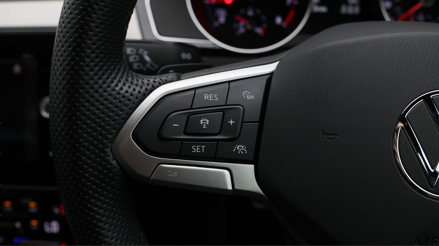 Used Volkswagen Passat 2023 for sale - 77530060: Photo 22