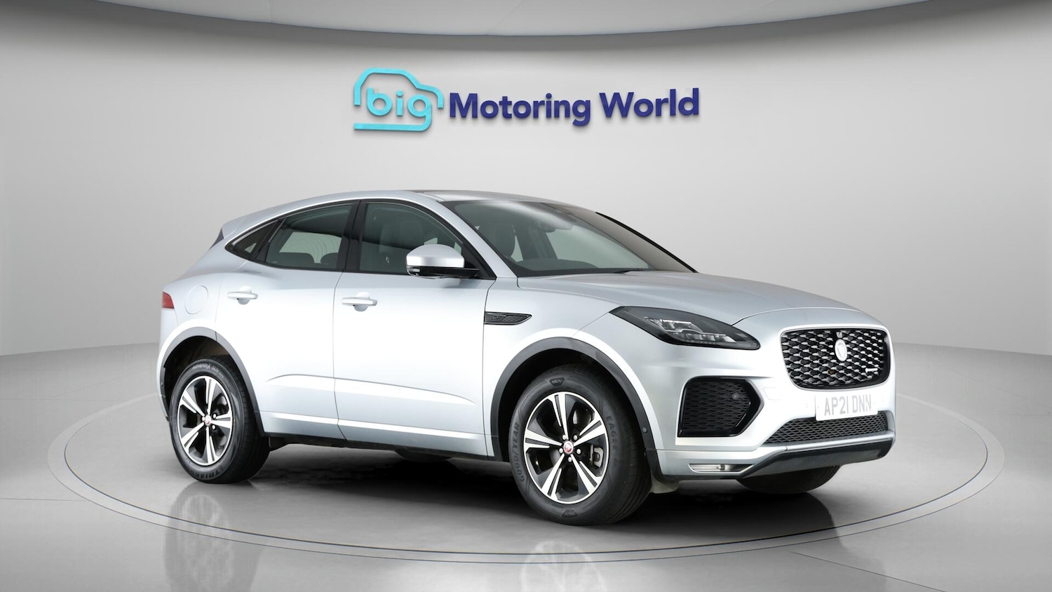 Used Jaguar E-Pace 2021 for sale - 76446772: Photo 2