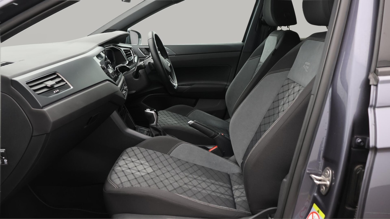 Used Volkswagen Polo 2022 for sale - 76606997: Photo 15