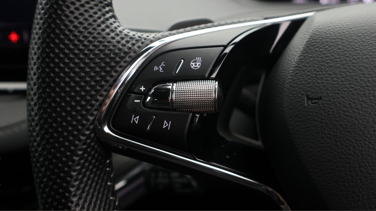 Used Skoda Enyaq 2023 for sale - 77523059: Photo 25