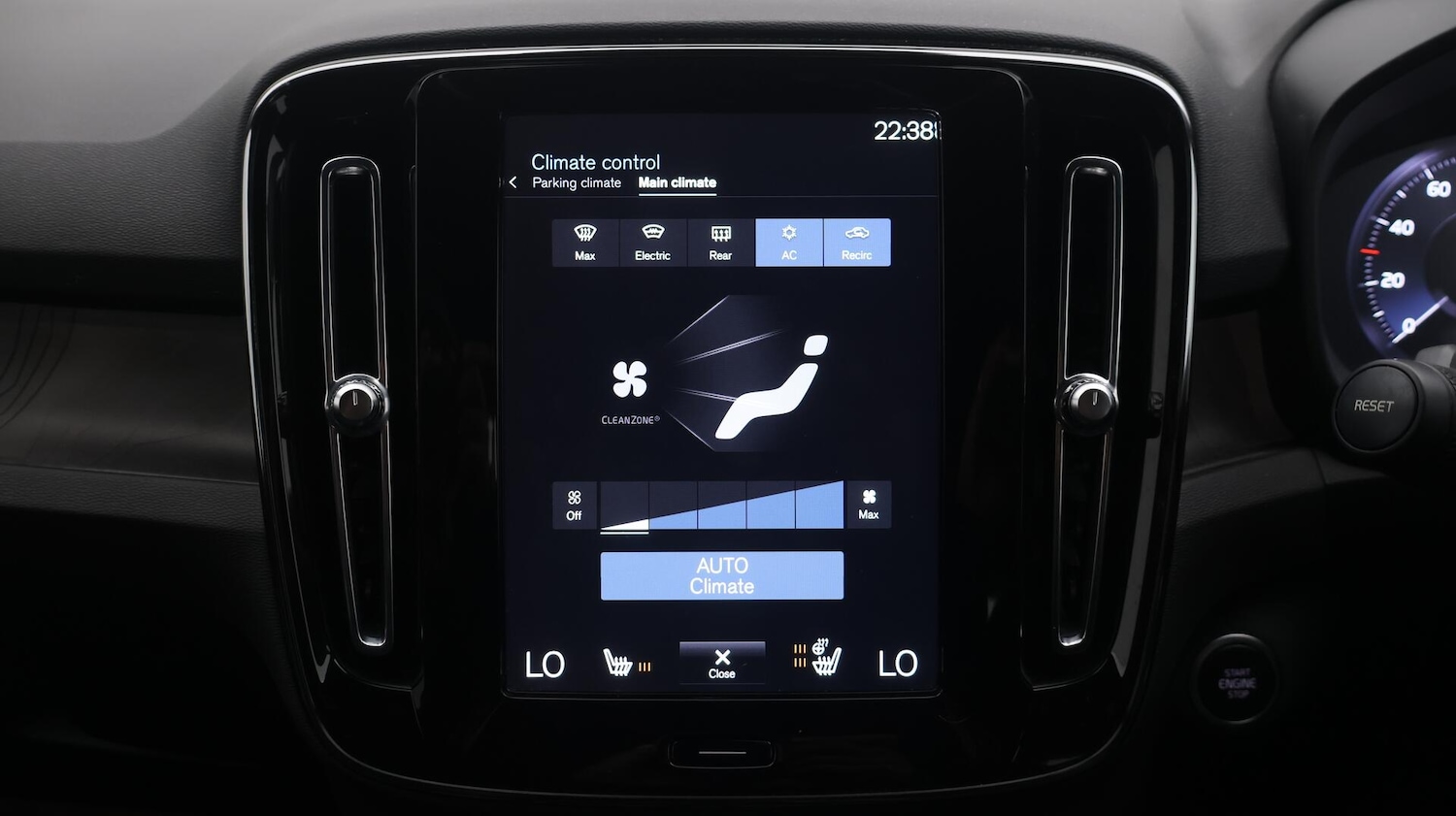 Used Volvo XC40 2022 for sale - 76380951: Photo 12