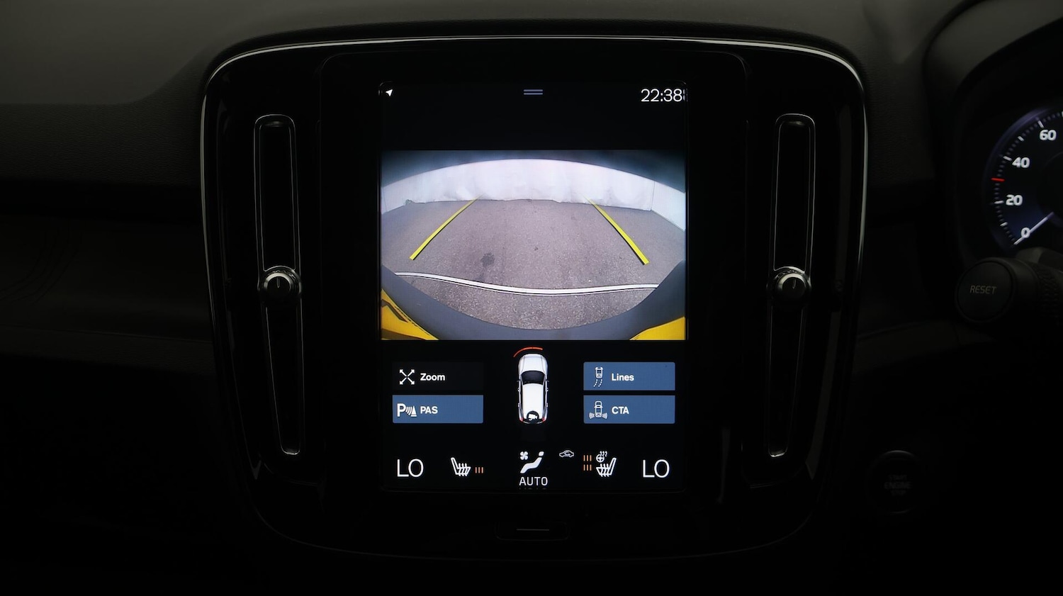 Used Volvo XC40 2022 for sale - 76380951: Photo 26