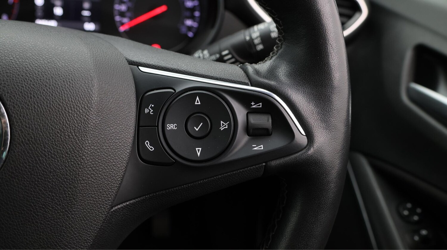 Used Vauxhall Crossland 2022 for sale - 76759732: Photo 24