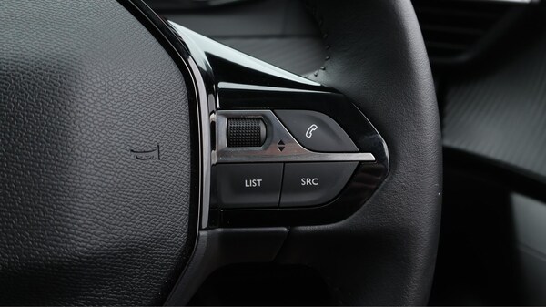 Used Peugeot 2008 2022 for sale - 75990957: Photo 25