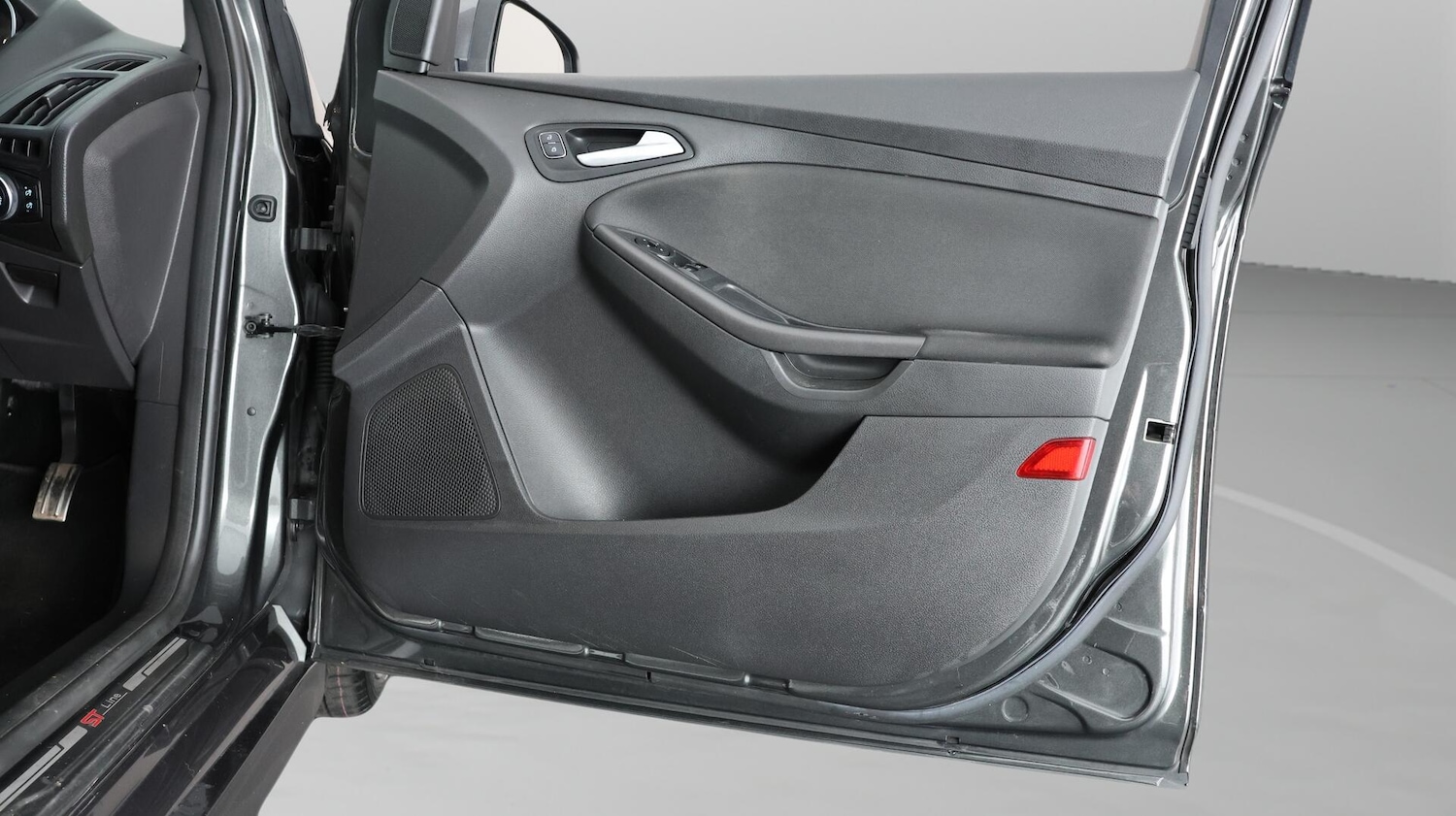 Used Ford Focus 2017 for sale - 76446421: Photo 16