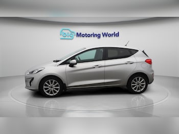 Used Ford Fiesta 2018 for sale - 76121767: Photo