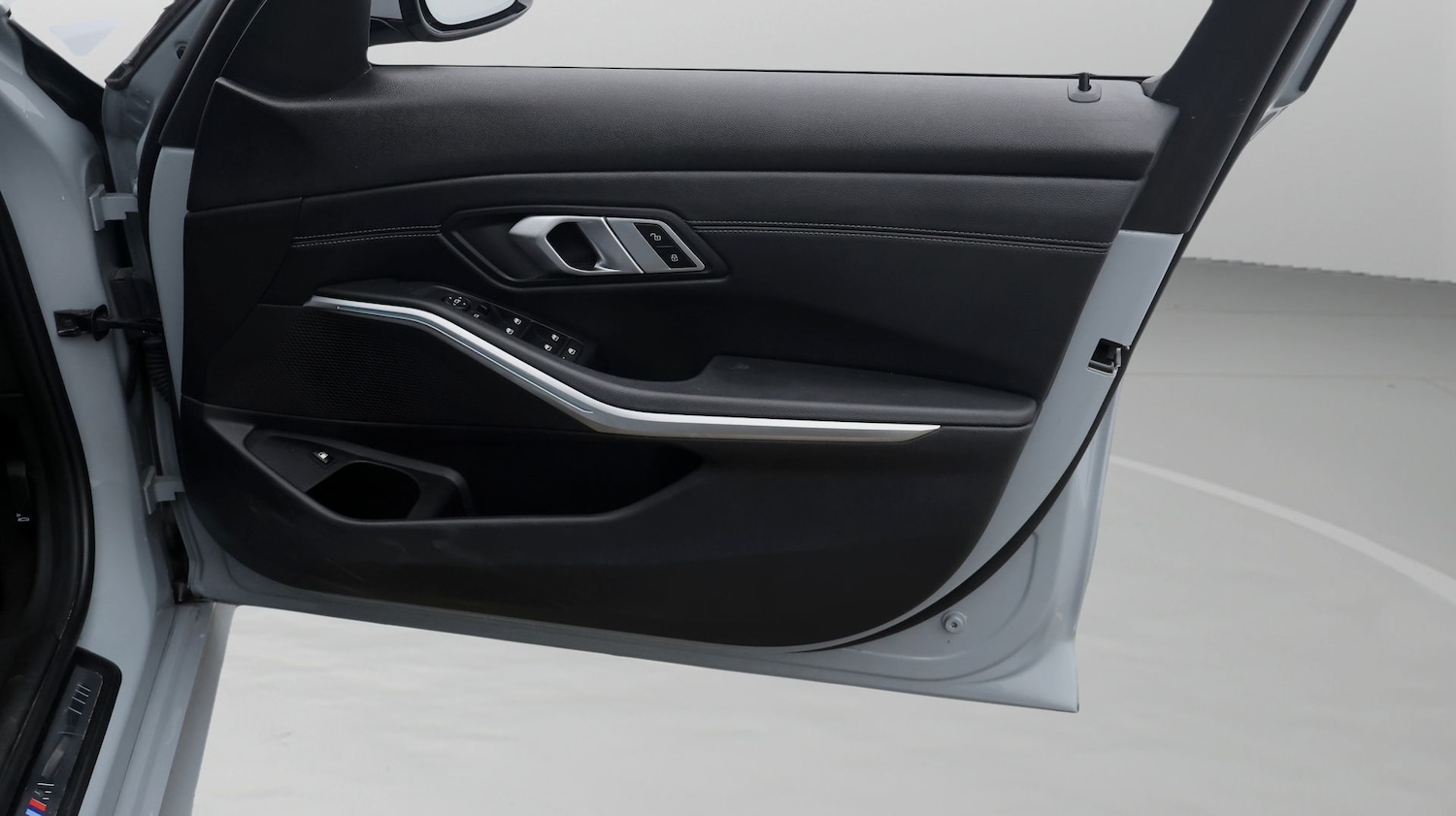 Used BMW 3 Series 2023 for sale - 77530510: Photo 15