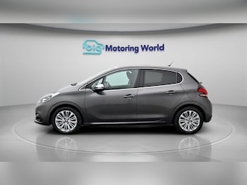 Used Peugeot 208 2018 for sale - 78345515: Photo