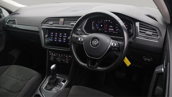 Used Volkswagen Tiguan 2020 for sale - 76327406: Photo 10