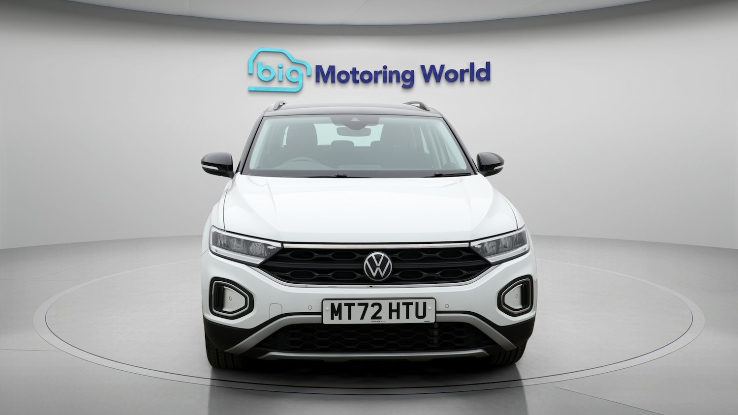 Used Volkswagen T-Roc 2023 for sale - 77378316: Photo 2