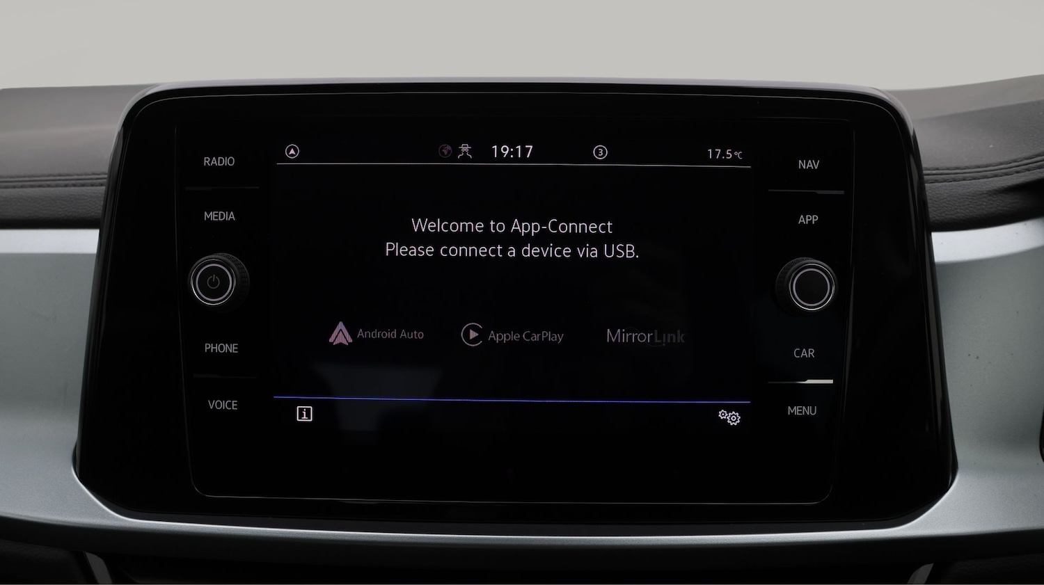 Used Volkswagen T-Roc 2023 for sale - 77378316: Photo 21