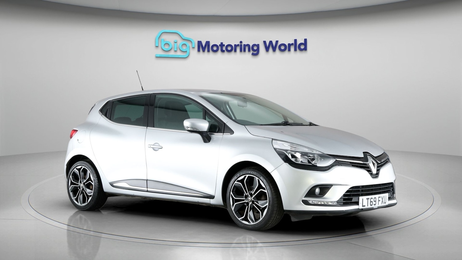 Used Renault Clio 2019 for sale - 77181930: Photo 1