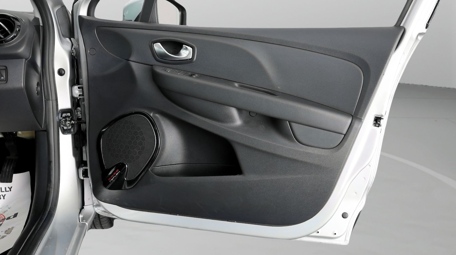 Used Renault Clio 2019 for sale - 77181930: Photo 15