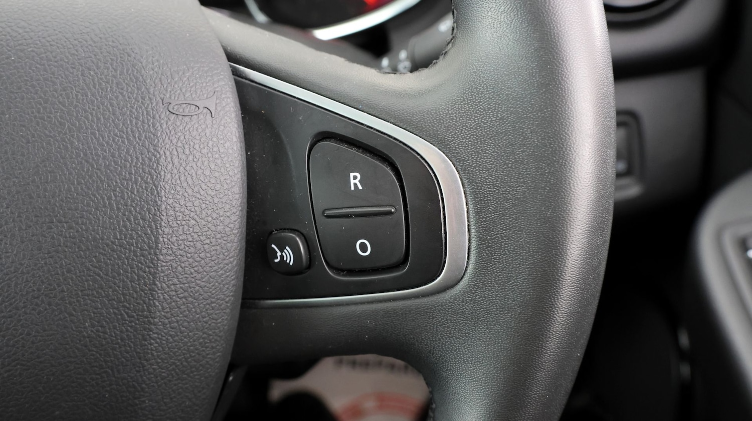 Used Renault Clio 2019 for sale - 77181930: Photo 22