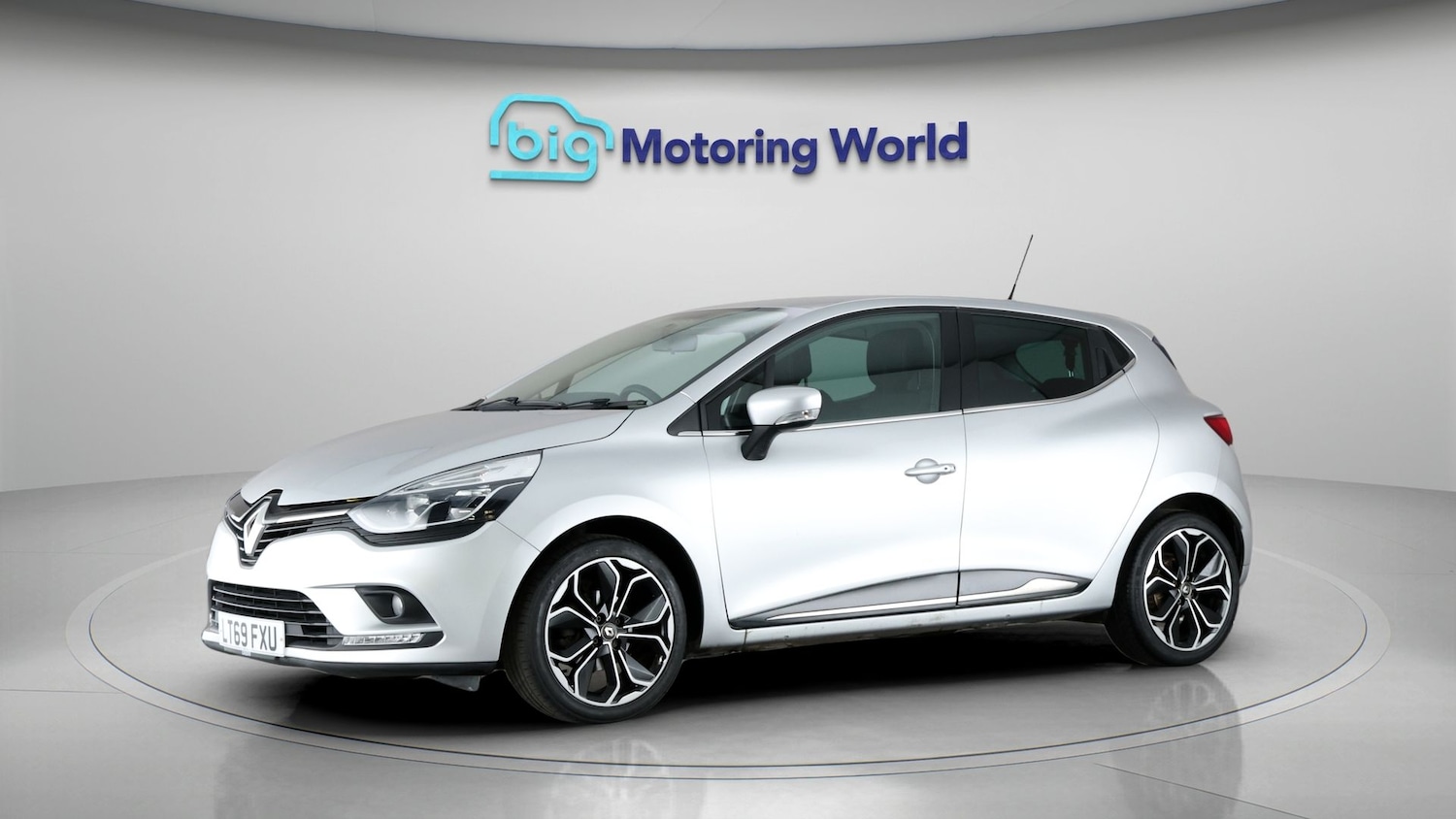 Used Renault Clio 2019 for sale - 77181930: Photo 3