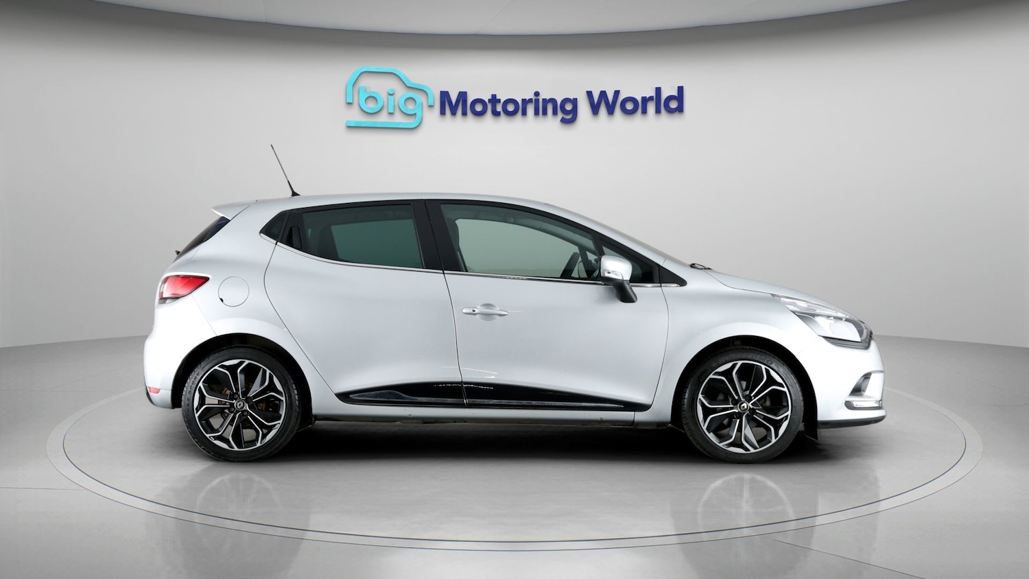 Used Renault Clio 2019 for sale - 77181930: Photo 8