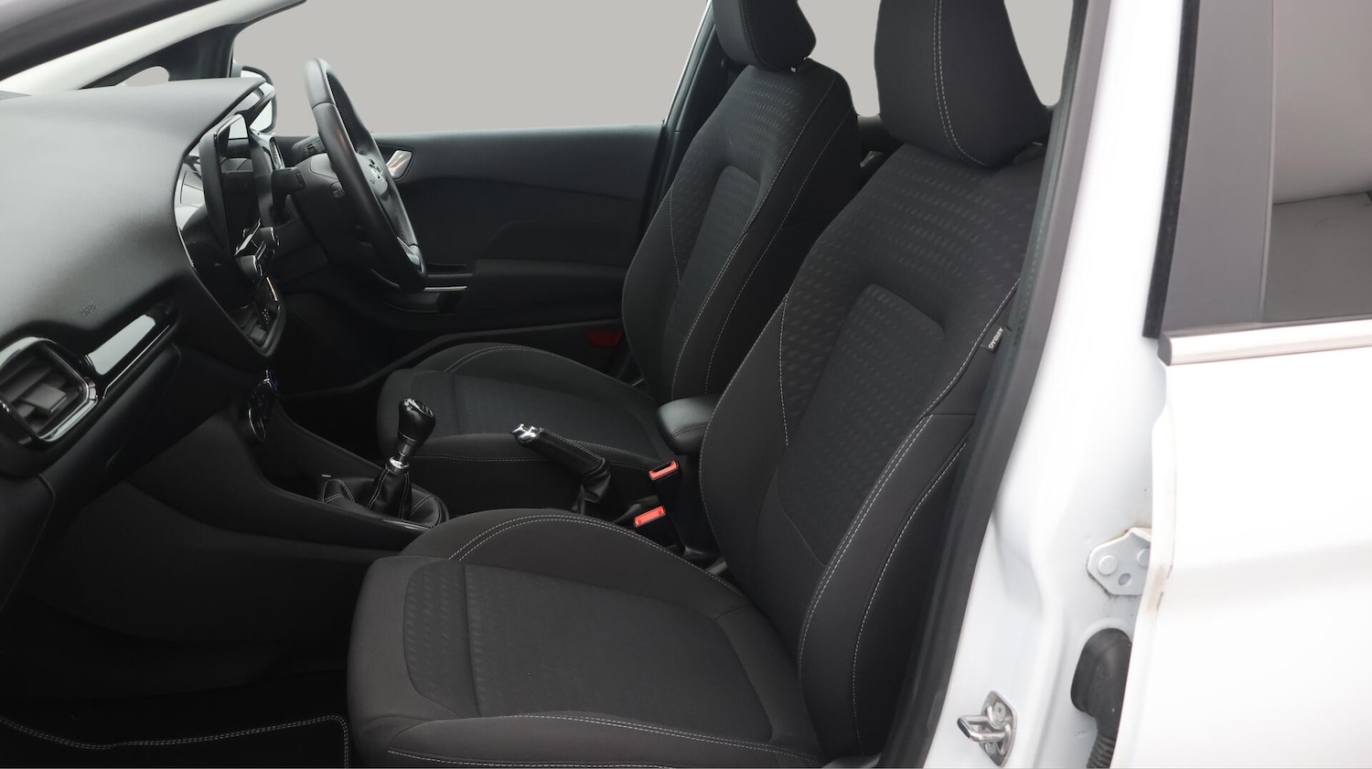 Used Ford Fiesta 2020 for sale - 76432531: Photo 15