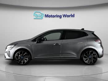 Used Renault Clio 2025 for sale - 79514275: Photo