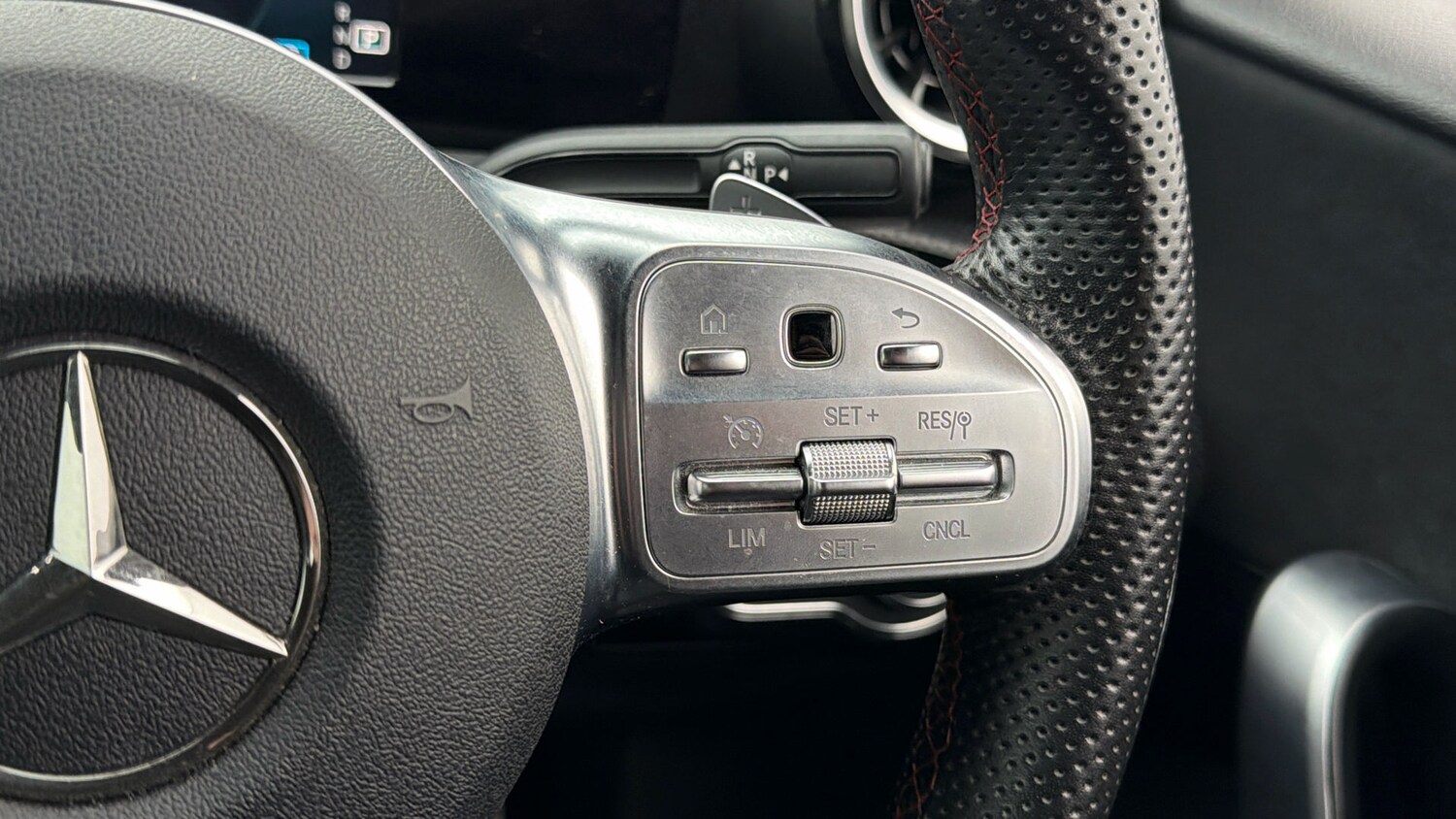 Used Mercedes-Benz A-Class 2018 for sale - 77931454: Photo 23