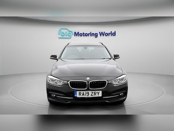 Used BMW 3 Series 2019 for sale - 78531109: Photo