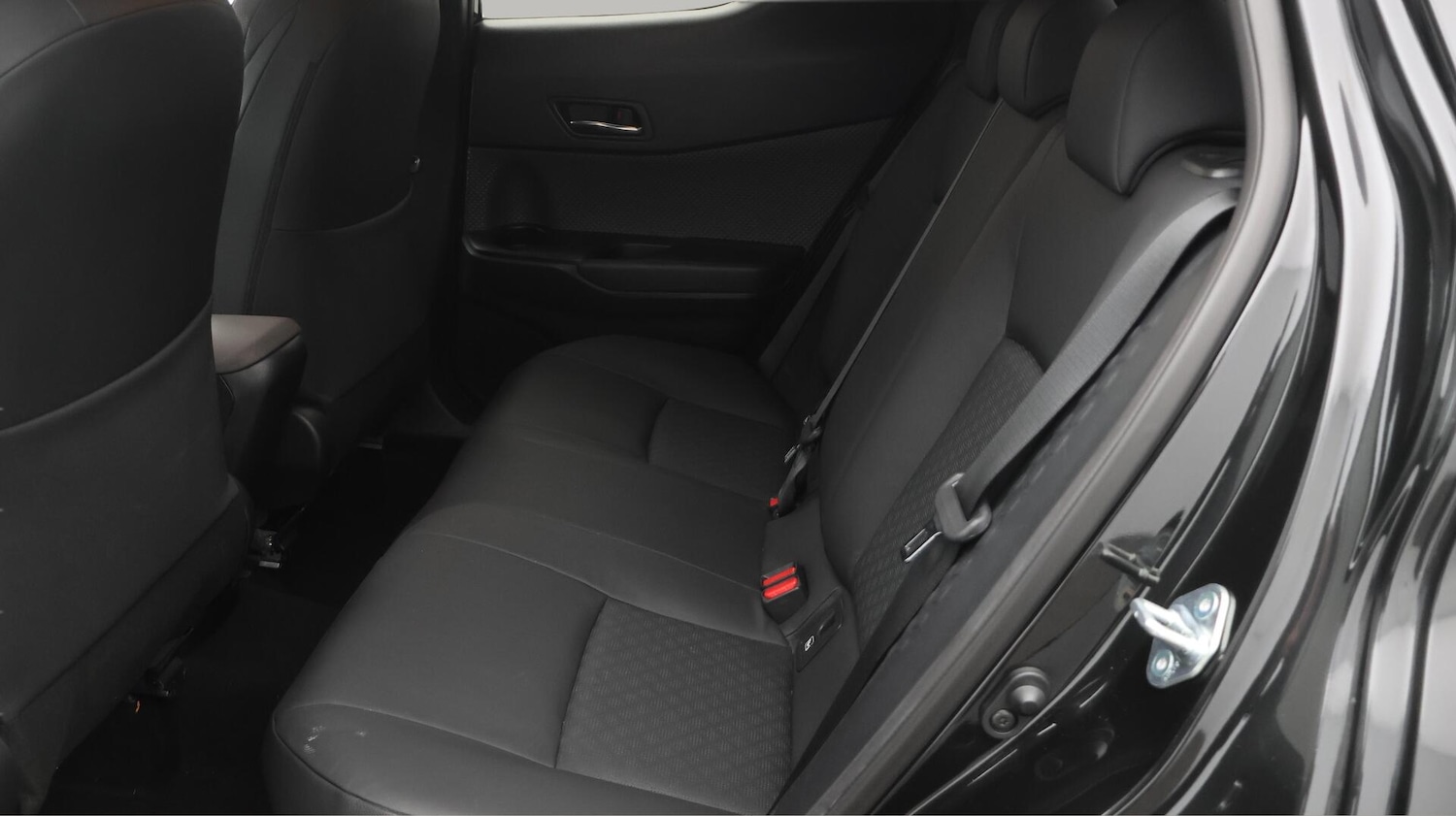 Used Toyota C-HR 2023 for sale - 76689552: Photo 17