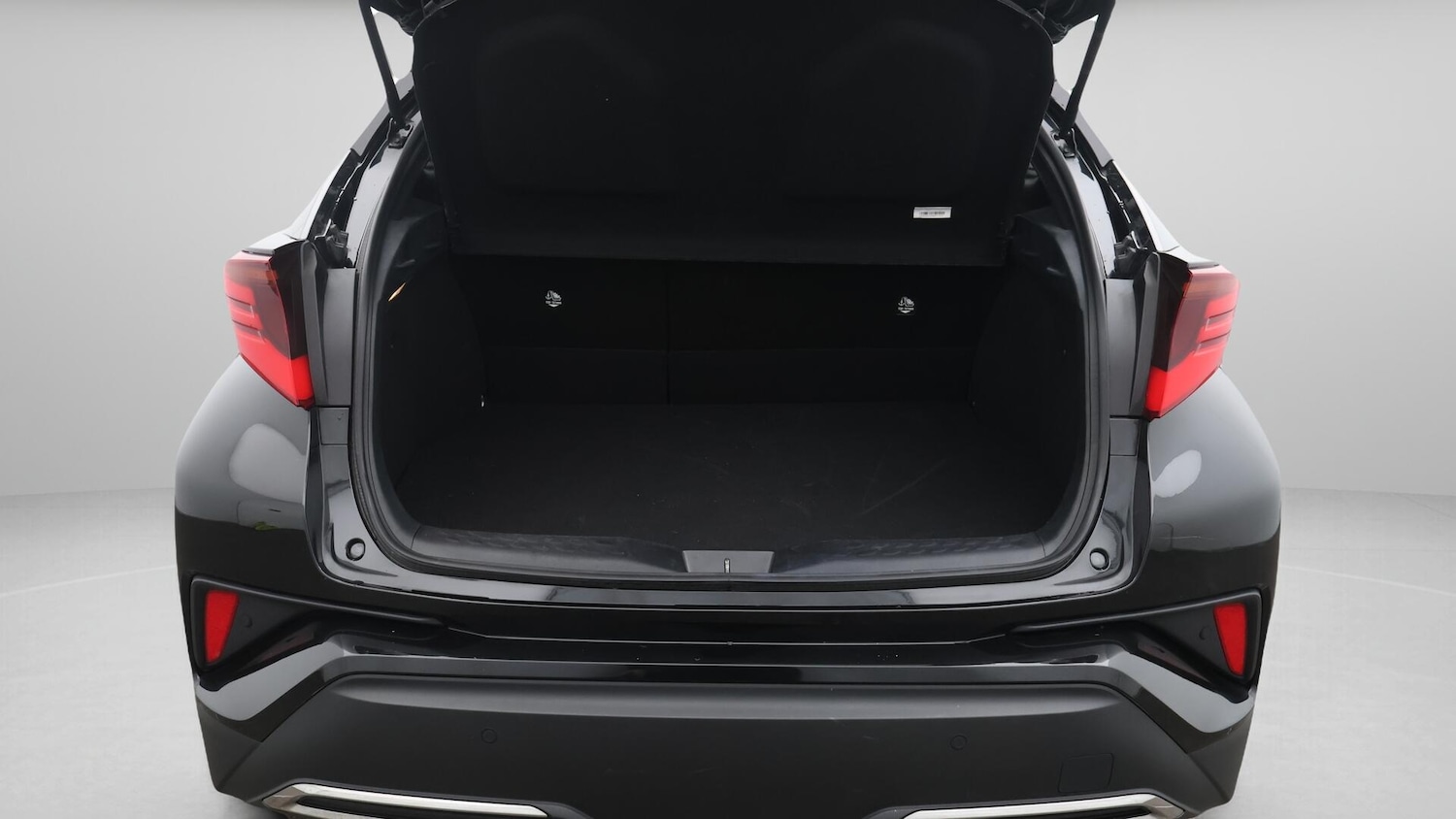 Used Toyota C-HR 2023 for sale - 76689552: Photo 18