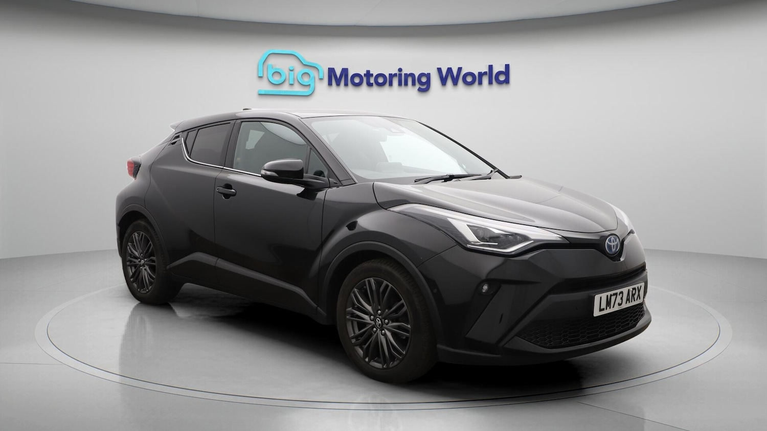 Used Toyota C-HR 2023 for sale - 76689552: Photo 2
