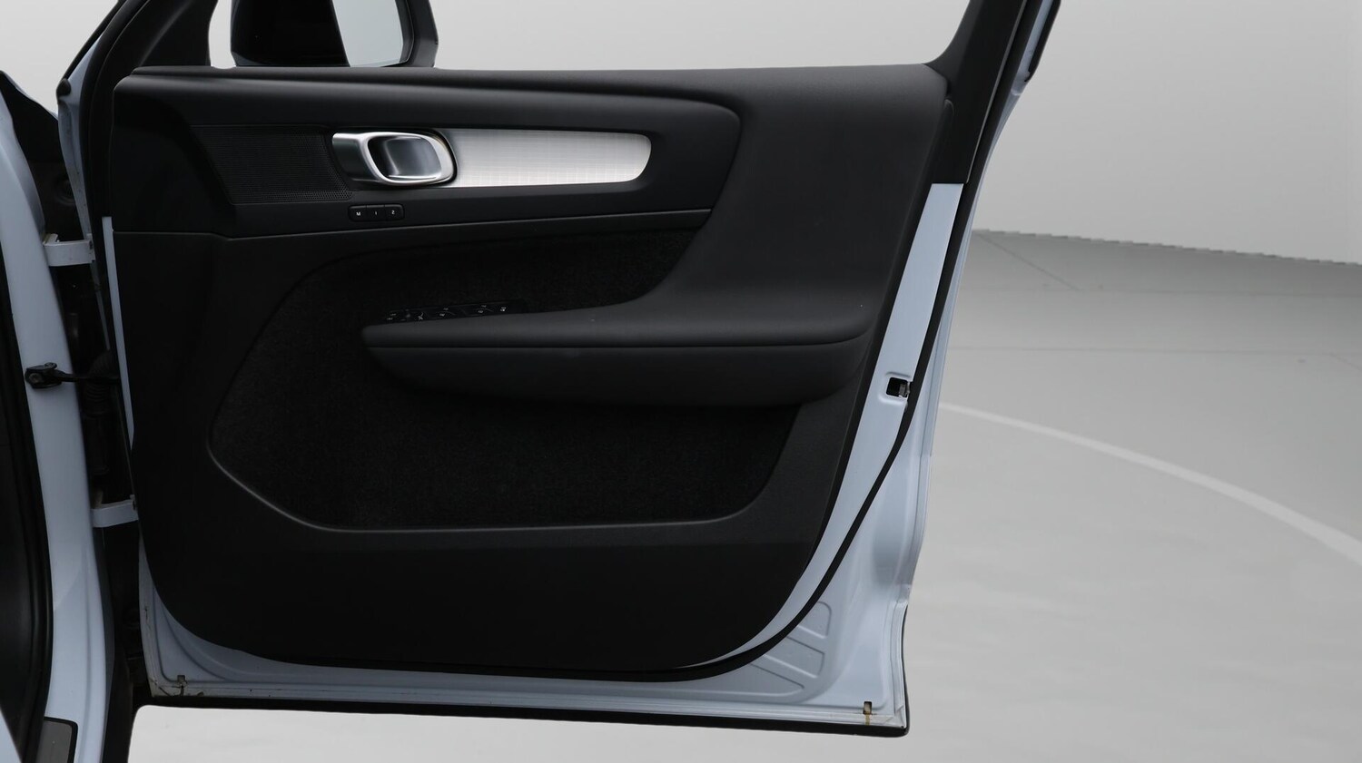 Used Volvo XC40 2024 for sale - 76473000: Photo 16