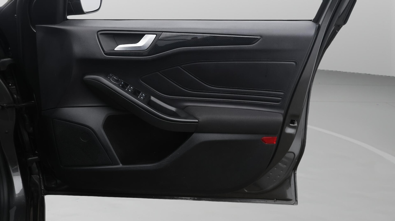 Used Ford Focus 2023 for sale - 76538105: Photo 16