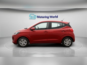 Used Hyundai i10 2023 for sale - 77818091: Photo