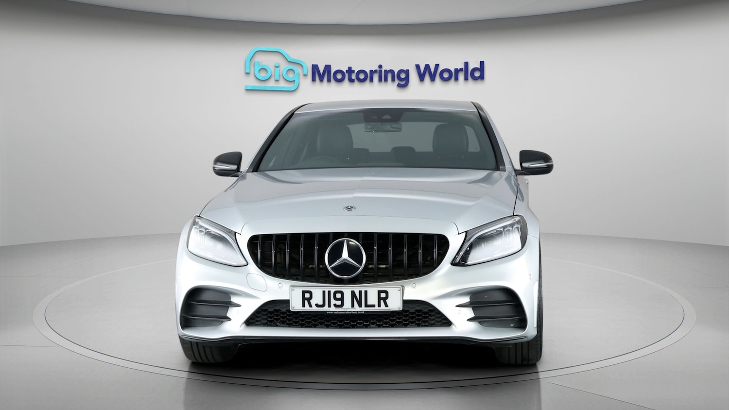 Used Mercedes-Benz C Class 2019 for sale - 77248377: Photo 2