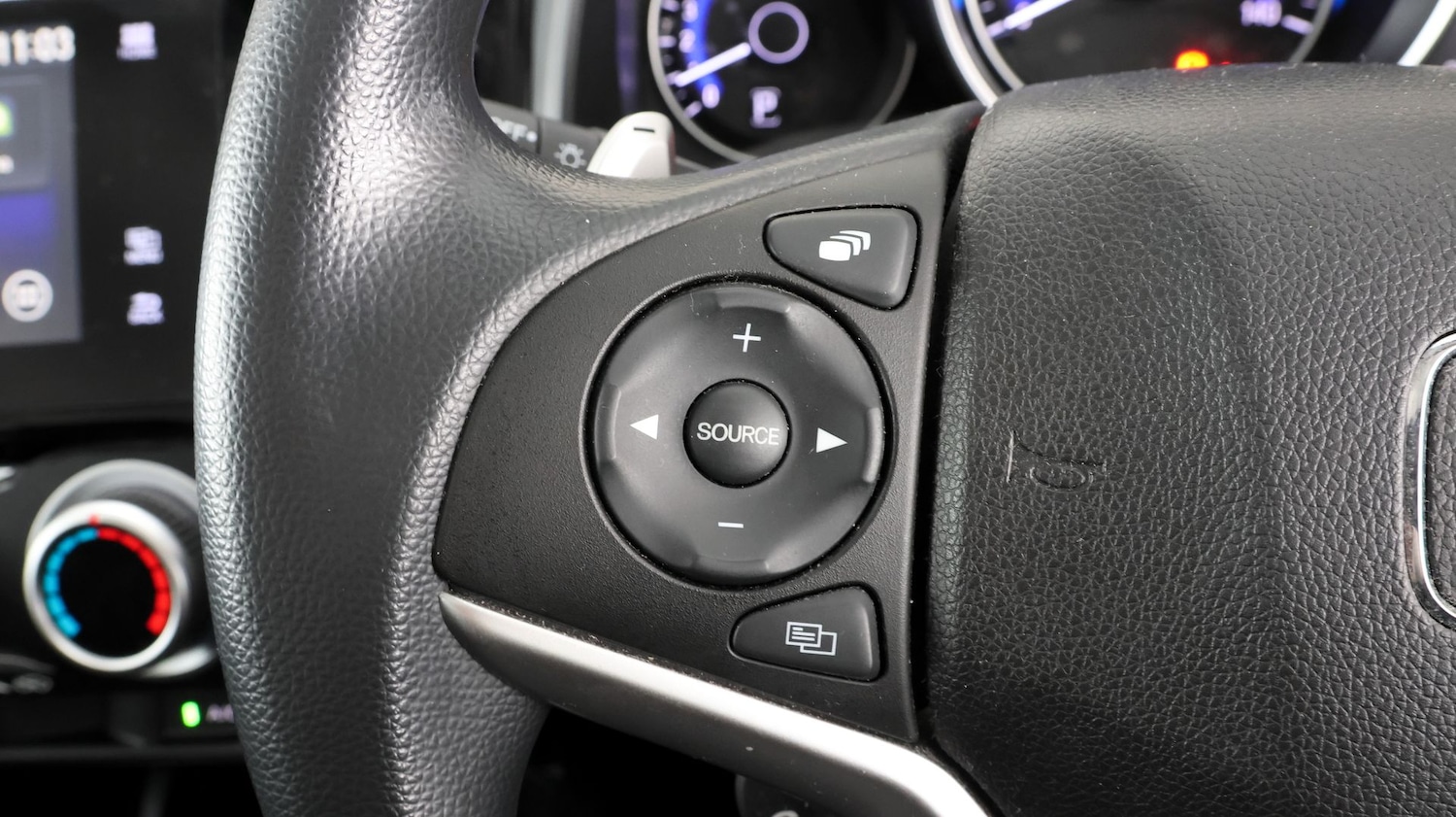 Used Honda Jazz 2019 for sale - 77630918: Photo 21