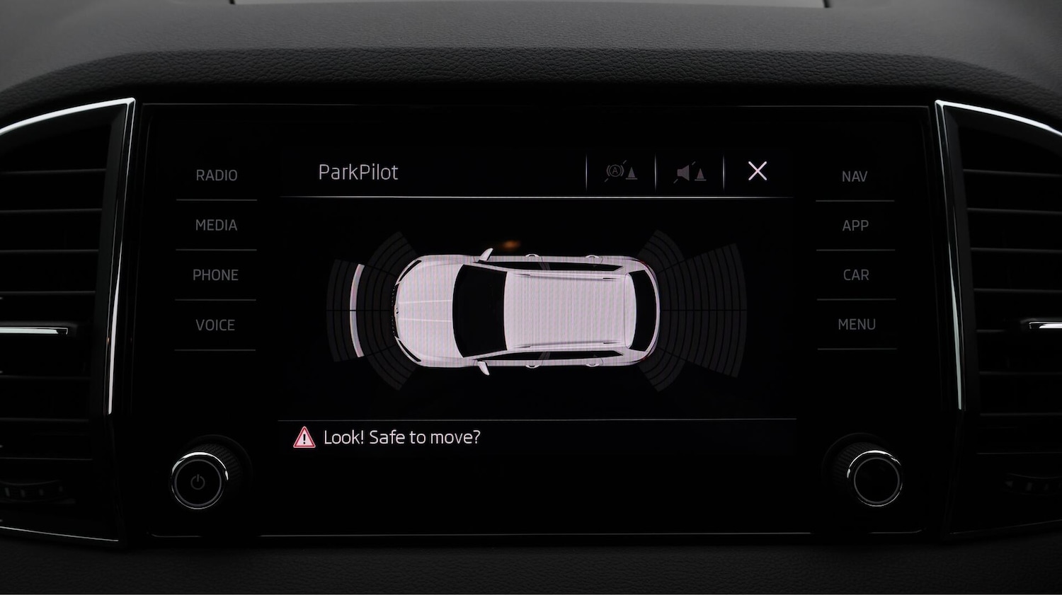 Used Skoda Karoq 2020 for sale - 76701824: Photo 22