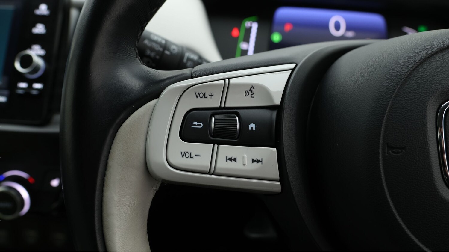 Used Honda Jazz 2022 for sale - 77182159: Photo 24