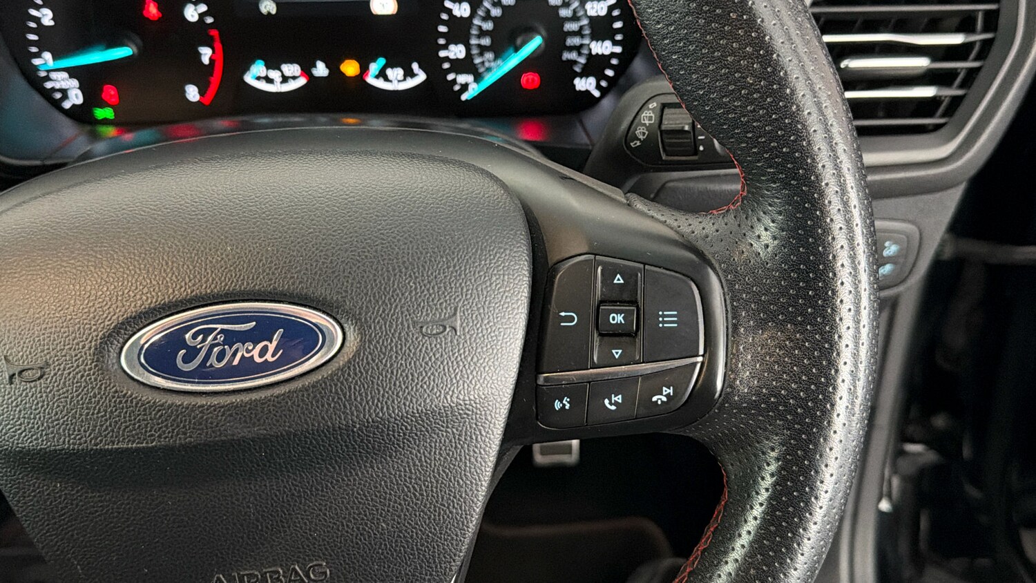 Used Ford Focus 2018 for sale - 78144176: Photo 24