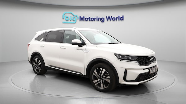 Used Kia Sorento 2022 for sale - 75378221: Photo 2