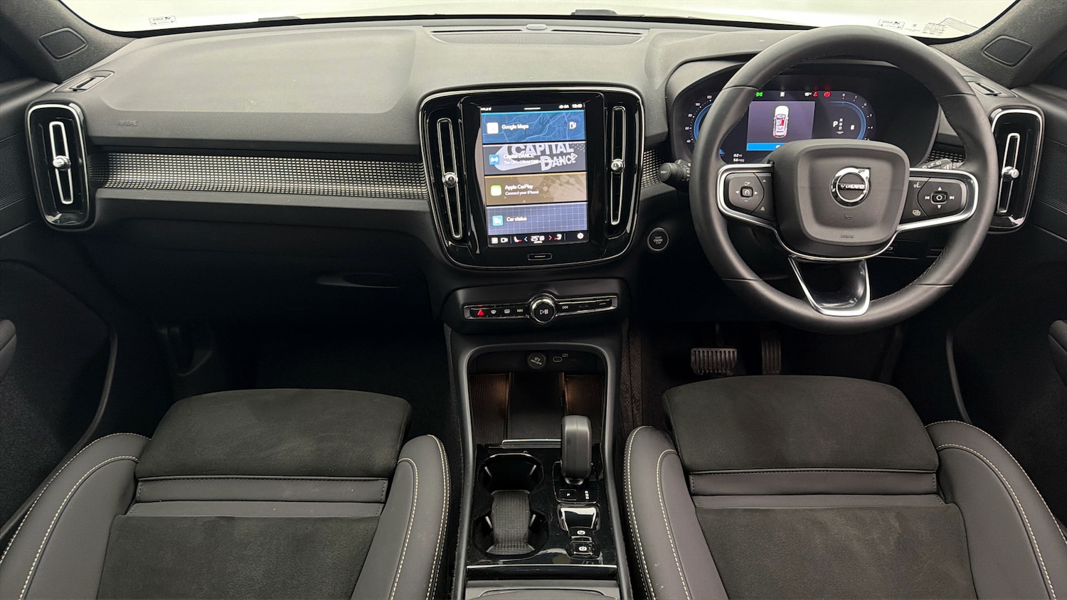 Used Volvo XC40 2024 for sale - 78052631: Photo 12