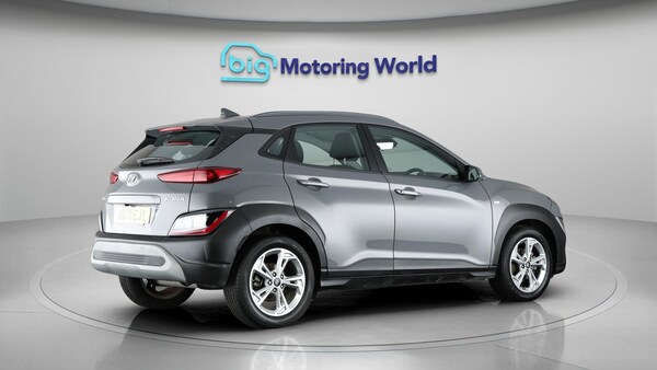 Used Hyundai KONA 2022 for sale - 76337728: Photo 8
