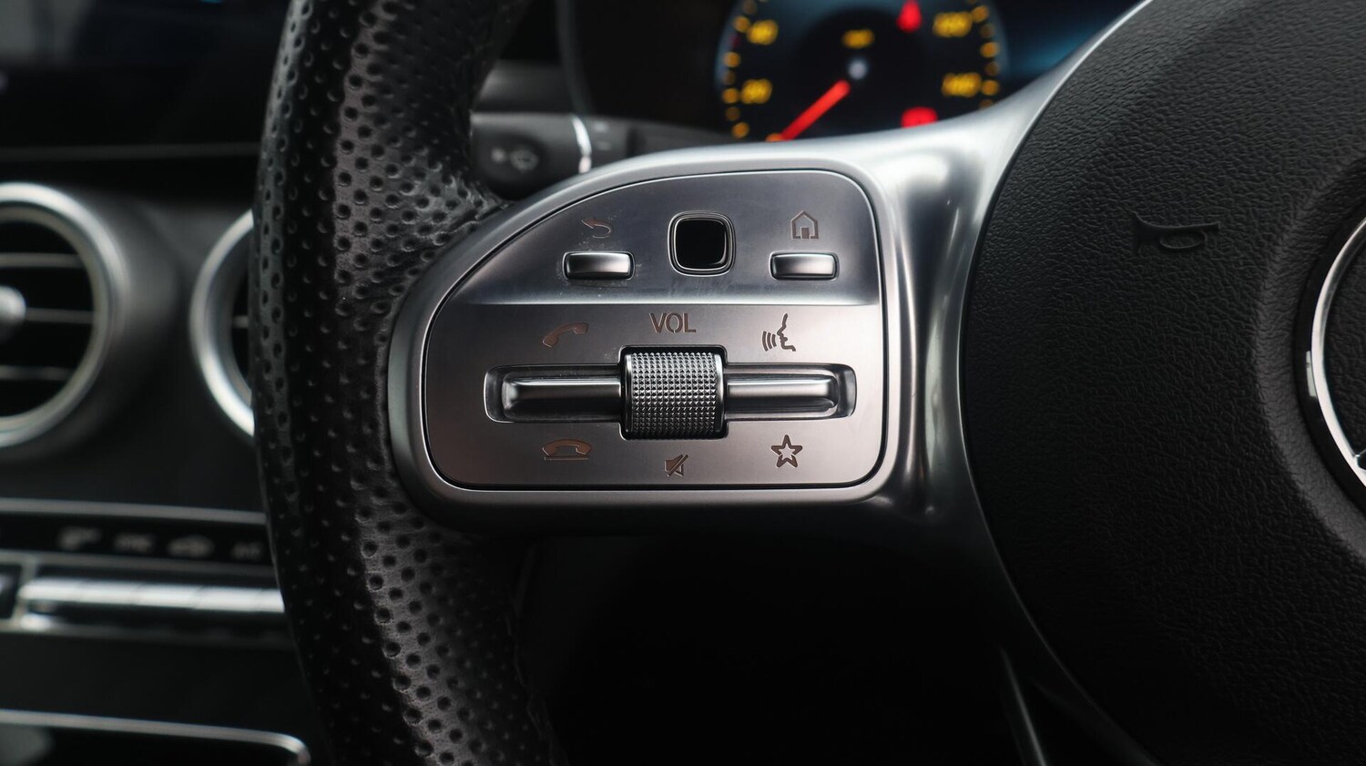 Used Mercedes-Benz C Class 2020 for sale - 76295109: Photo 24