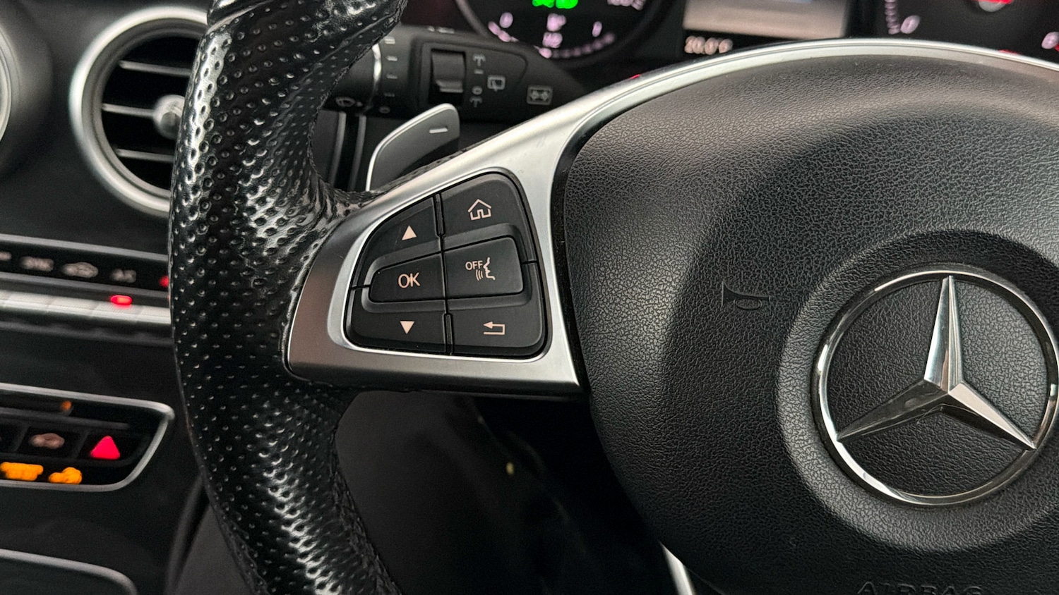 Used Mercedes-Benz C Class 2017 for sale - 78067944: Photo 23