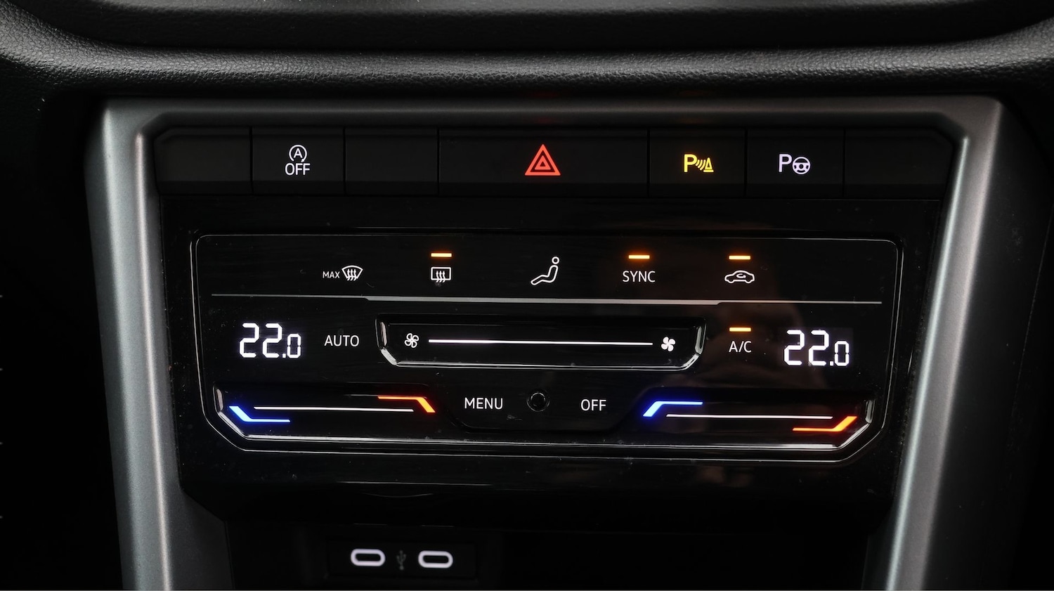 Used Volkswagen T-Roc 2023 for sale - 77746073: Photo 12